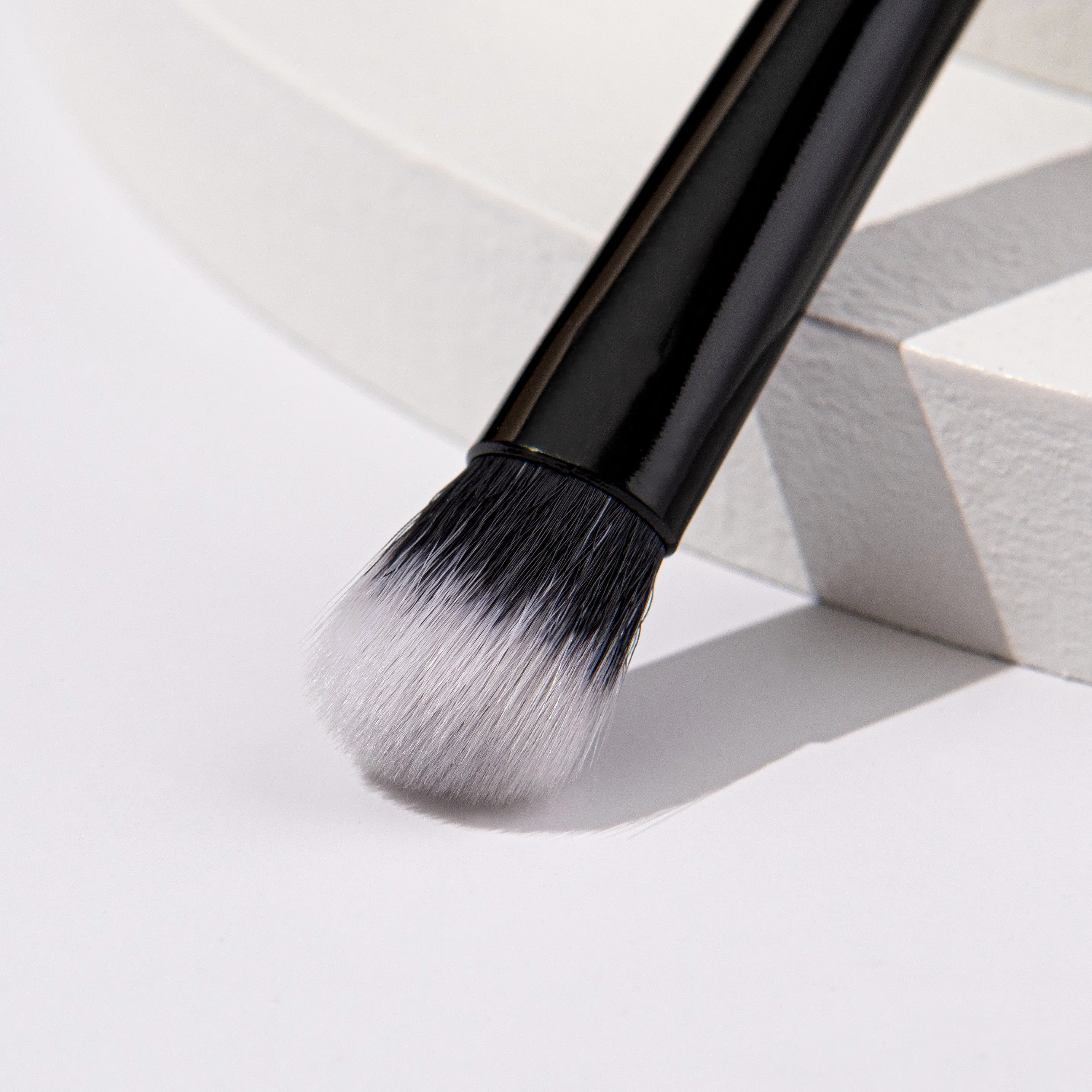 Flat Detail Brush M43