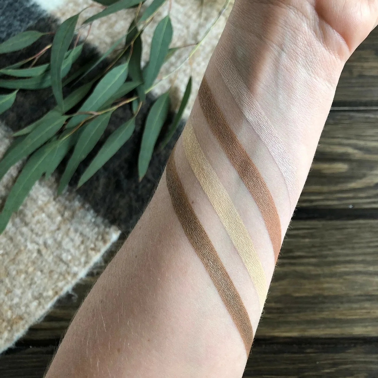 Pure Anada - Contour Powders